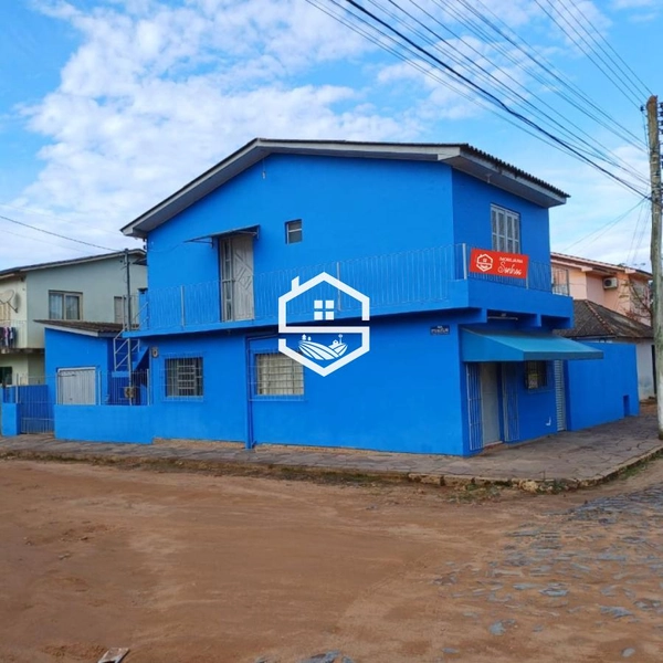 Sobrado 3 dormitórios para venda em Camaquã: 1ª foto da galeria de imagens do imóvel