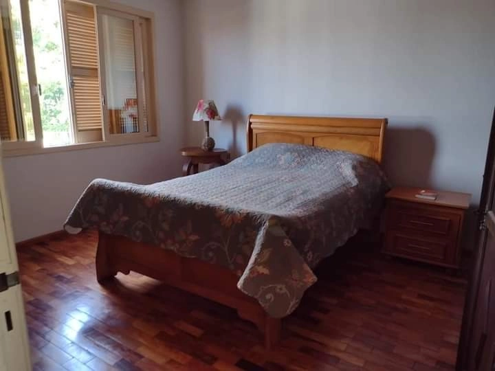 SOBRADO COM PISCINA PRÓXIMO AO CENTRO DA CIDADE.: 11ª foto da galeria de imagens do imóvel