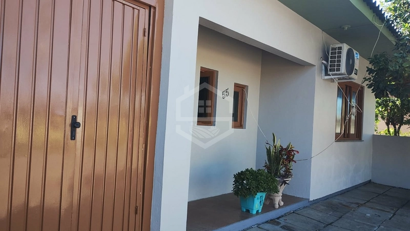 CASA DE LAJE PRÓXIMA A AVENIDA NESTOR...: 2ª foto da galeria de imagens do imóvel