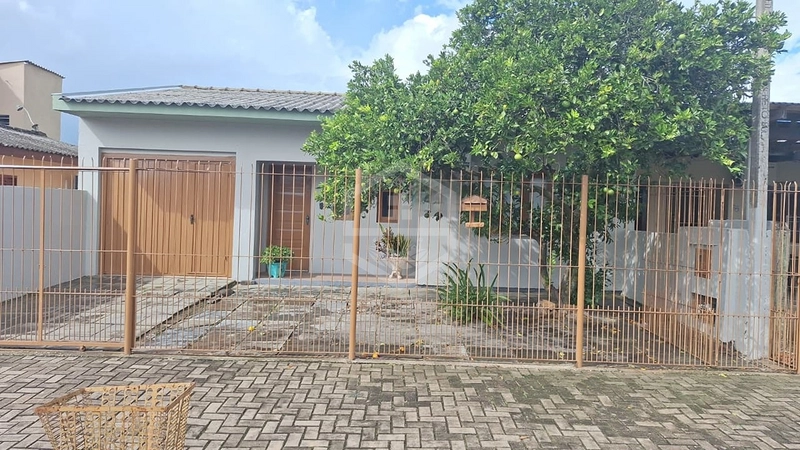 CASA DE LAJE PRÓXIMA A AVENIDA NESTOR...: 1ª foto da galeria de imagens do imóvel