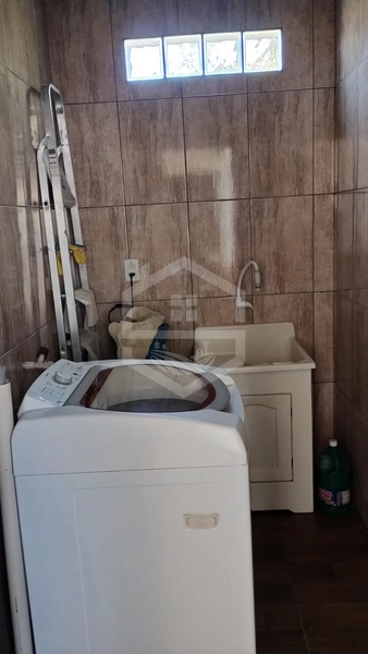 CASA DE LAJE PRÓXIMA A AVENIDA NESTOR...: 7ª foto da galeria de imagens do imóvel