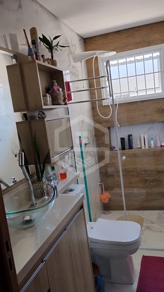 CASA DE LAJE PRÓXIMA A AVENIDA NESTOR...: 5ª foto da galeria de imagens do imóvel