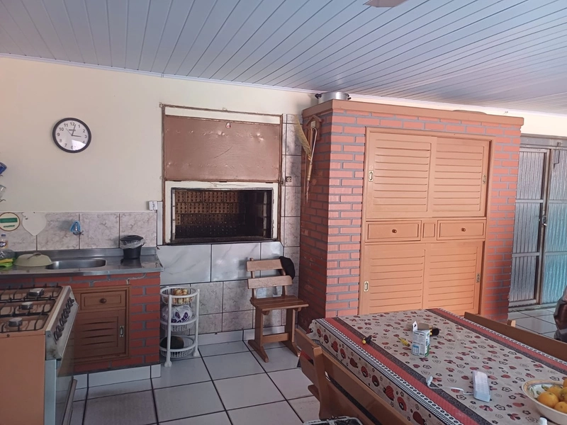 CASA 4 DORMITÓRIOS COM ÁREA GOURMET E PISCINA EM CAMAQUÃ.: 5ª foto da galeria de imagens do imóvel