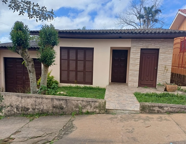 Casa 3 dormitórios para venda em Camaquã: 1ª foto da galeria de imagens do imóvel