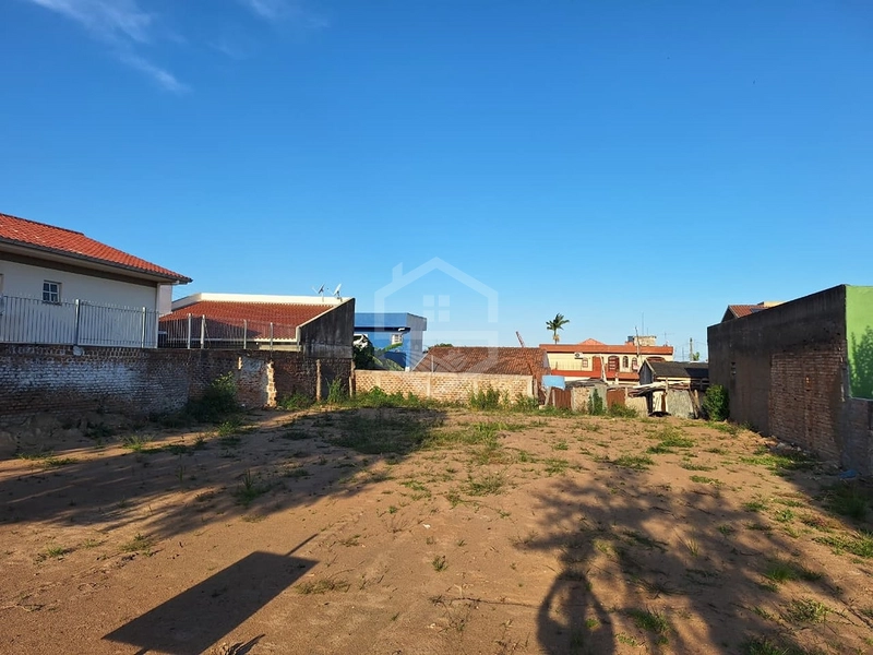 TERRENO BEM LOCALIZADO, RUA CALÇADA...: 1ª foto da galeria de imagens do imóvel