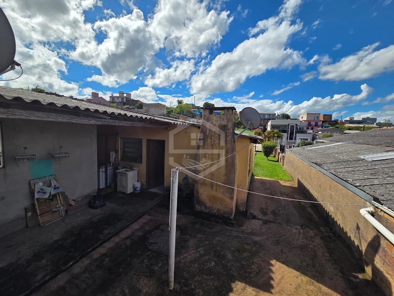 OPORTUNIDADE 2 CASAS NO MESMO LOTE - MORAR OU INVESTIR !: 6ª foto da galeria de imagens do imóvel