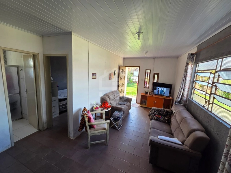 OPORTUNIDADE 2 CASAS NO MESMO LOTE - MORAR OU INVESTIR !: 3ª foto da galeria de imagens do imóvel
