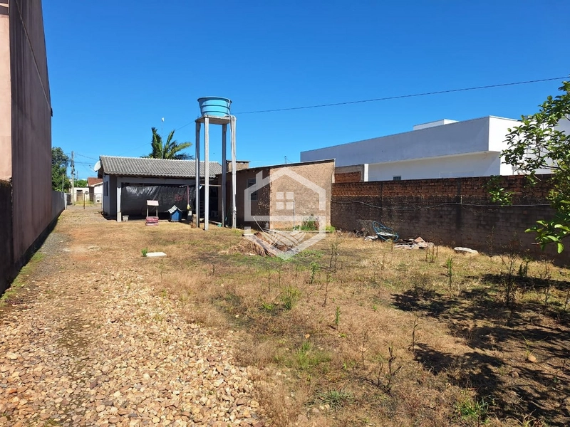 DUAS CASAS NO MESMO LOTE...: 5ª foto da galeria de imagens do imóvel