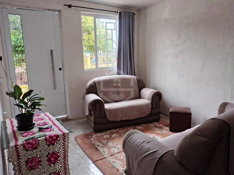 CASA COM PÁTIO E ANEXO EM ARAMBARÉ!: 1ª foto da galeria de imagens do imóvel