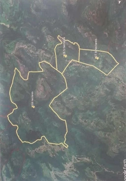 Fazenda em Caçapava 17km do asfalto.: 4ª foto da galeria de imagens do imóvel