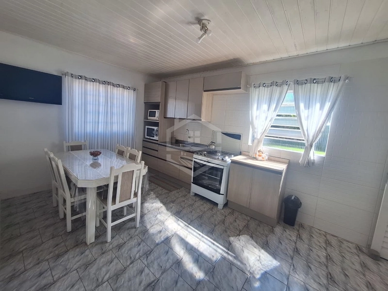 CASA DE ESQUINA - 3 DORMITÓRIOS - OLARIA: 4ª foto da galeria de imagens do imóvel