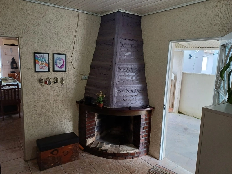 CASA BEM LOCALIZADA NO BAIRRO OLARIA...: 5ª foto da galeria de imagens do imóvel