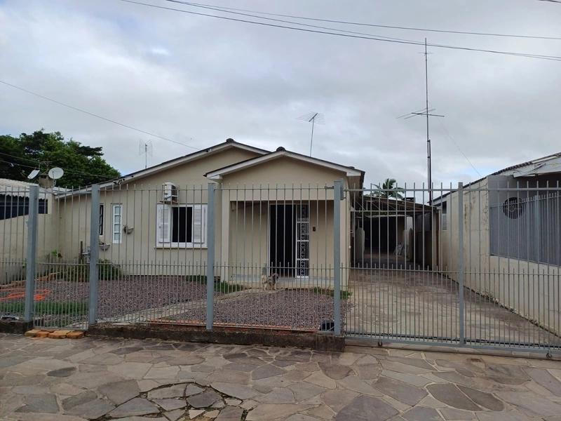 CASA BEM LOCALIZADA NO BAIRRO OLARIA...: 1ª foto da galeria de imagens do imóvel