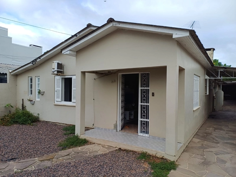 CASA BEM LOCALIZADA NO BAIRRO OLARIA...: 12ª foto da galeria de imagens do imóvel