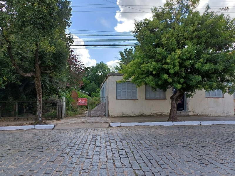 ATENÇÃO INVESTIDORES!!! TERRENO PRÓXIMO AO CENTRO, RUA CALÇADA...: 3ª foto da galeria de imagens do imóvel