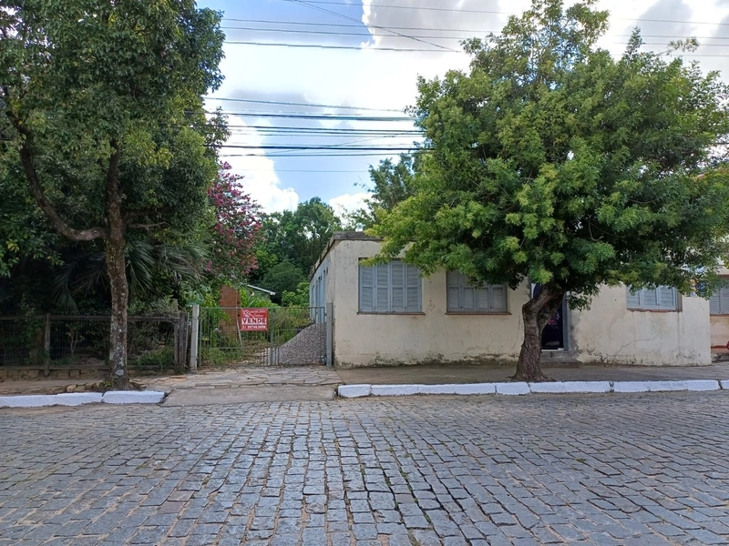 ATENÇÃO INVESTIDORES!!! TERRENO PRÓXIMO AO CENTRO, RUA CALÇADA...: 1ª foto da galeria de imagens do imóvel