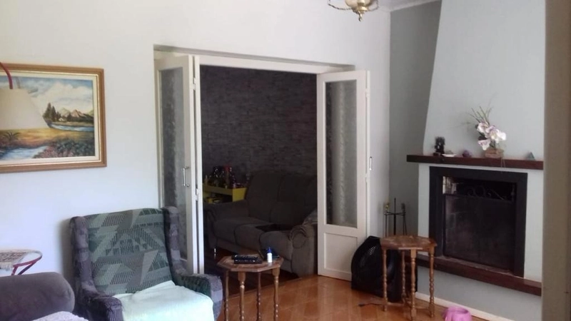VOCÊ QUE BUSCA UMA CASA BEM LOCALIZADA VENHA CONFERIR!: 2ª foto da galeria de imagens do imóvel