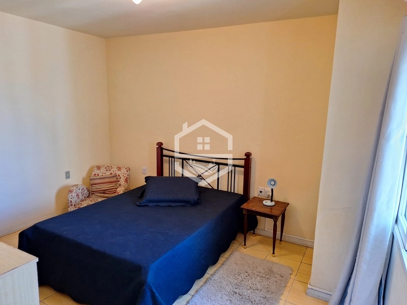 SOBRADO COM PISCINA NO CENTRO DA CIDADE...: 8ª foto da galeria de imagens do imóvel