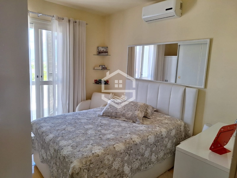 SOBRADO COM PISCINA NO CENTRO DA CIDADE...: 5ª foto da galeria de imagens do imóvel