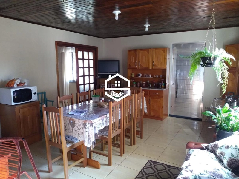 Casa 4 dormitórios para venda em Camaquã: 2ª foto da galeria de imagens do imóvel