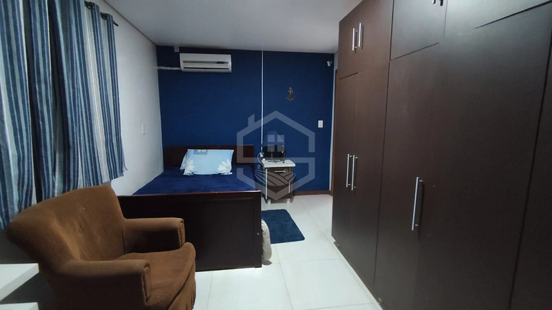 CASA COM PISCINA COM 4 DORMITÓRIOS E PÁTIO AMPLO.: 10ª foto da galeria de imagens do imóvel