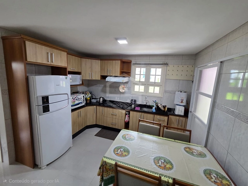 CASA NO FLORESTA COM ESPAÇO PARA NOVOS PROJETOS. VEM CONFERIR!!!: 4ª foto da galeria de imagens do imóvel