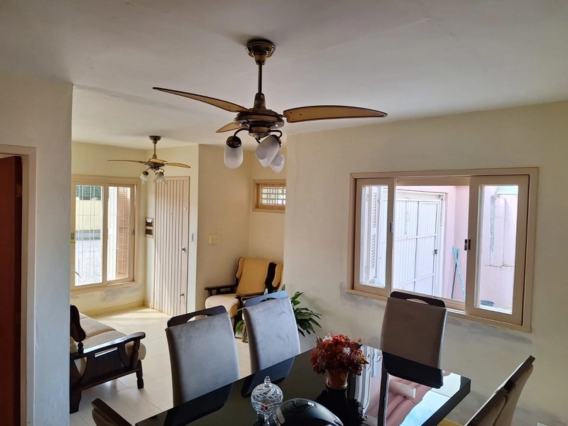 VOCÊ QUE BUSCA POR UM LAR ESPAÇOSO, VENHA CONFERIR ESSA OPORTUNIDADE!: 2ª foto da galeria de imagens do imóvel