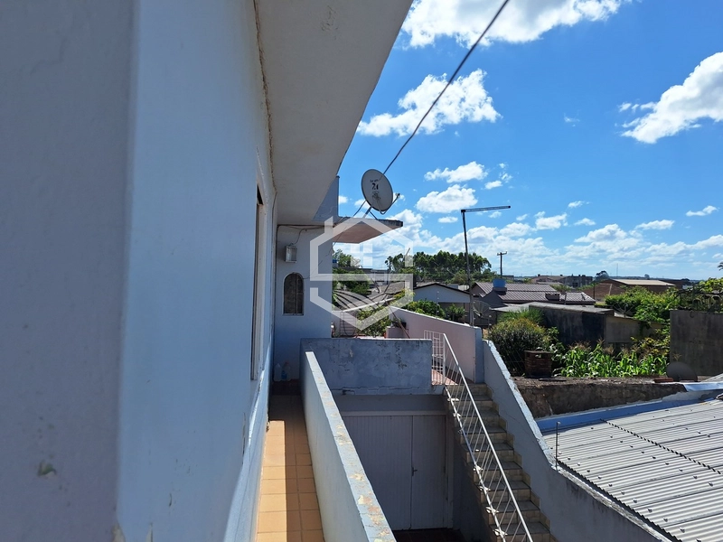 SOBRADO COM APTIDÃO COMERCIAL!: 3ª foto da galeria de imagens do imóvel