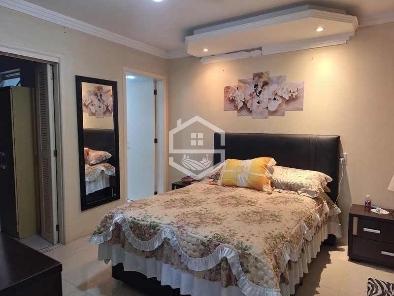 CASA DE ESQUINA NO BAIRRO SÃO JOSÉ: 3ª foto da galeria de imagens do imóvel