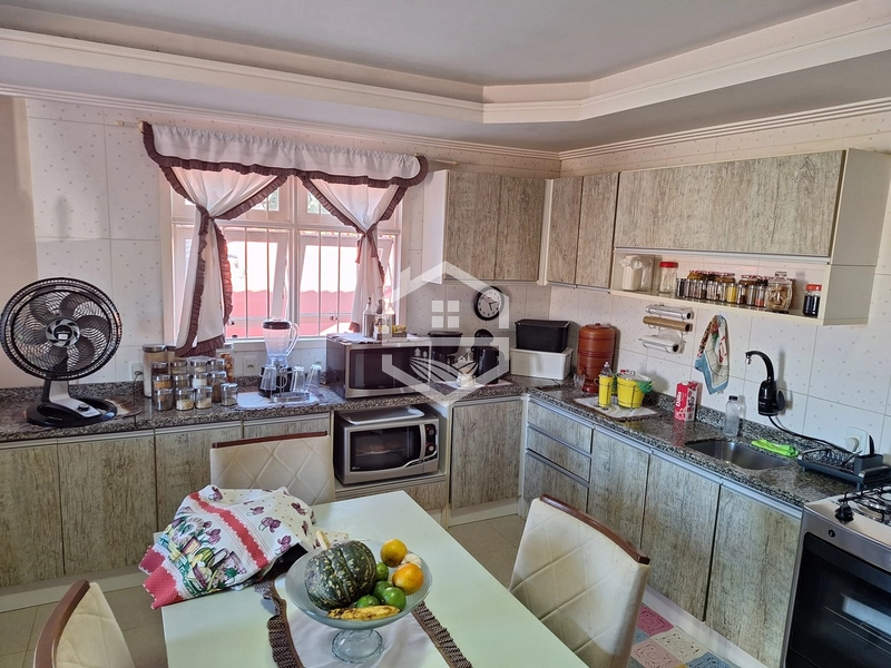 CASA DE ESQUINA NO BAIRRO SÃO JOSÉ: 2ª foto da galeria de imagens do imóvel