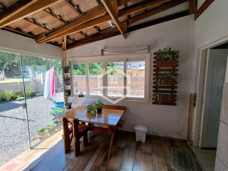 Sobrado em Chuvisca.: 6ª foto da galeria de imagens do imóvel