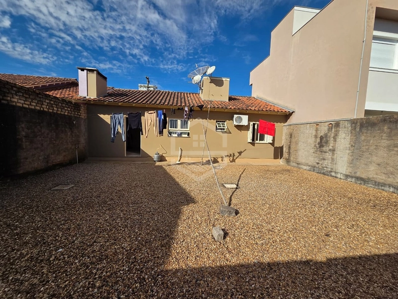 CASA COM PÁTIO FECHADO NA VILA NOVA!: 10ª foto da galeria de imagens do imóvel
