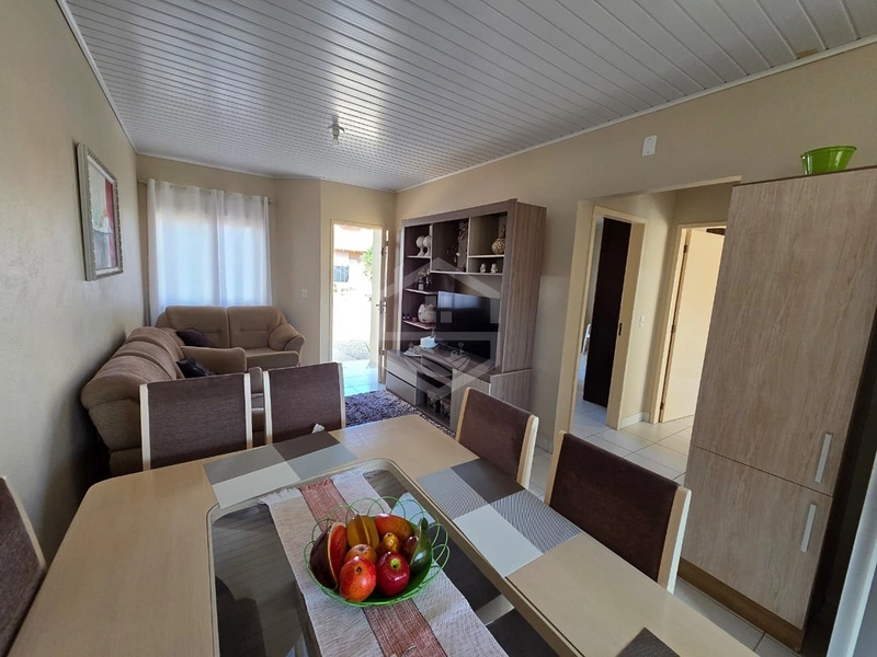 CASA COM PÁTIO FECHADO NA VILA NOVA!: 2ª foto da galeria de imagens do imóvel