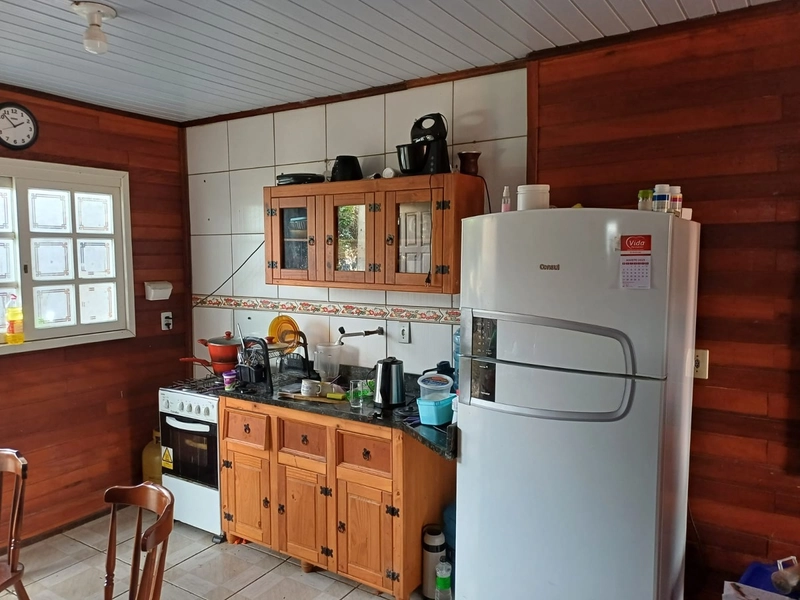 CHALÉ E GARAGEM PARA CAMINHÃO...: 2ª foto da galeria de imagens do imóvel