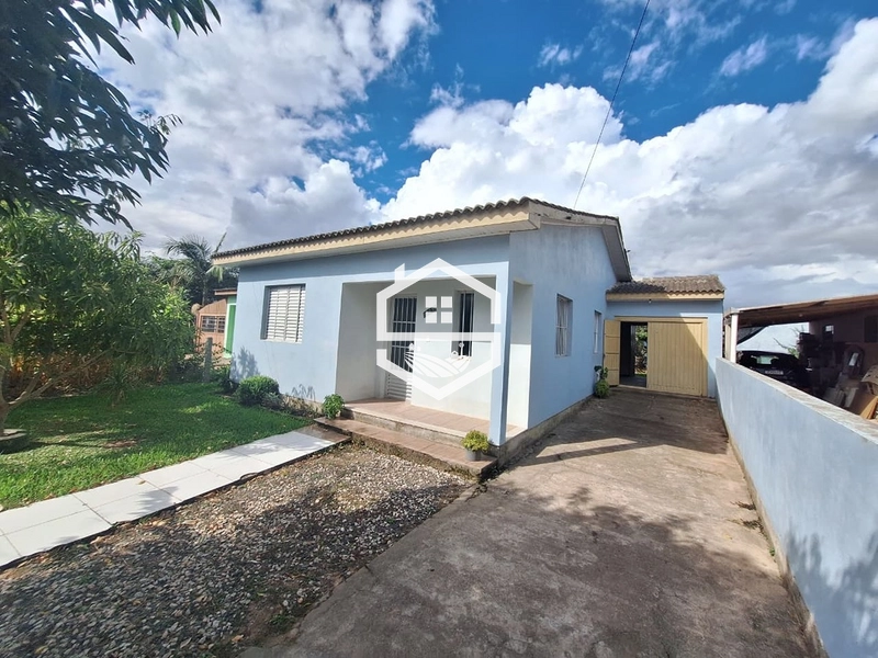 CASA COM 3 DORMITÓRIOS NA VIÉGAS: 1ª foto da galeria de imagens do imóvel