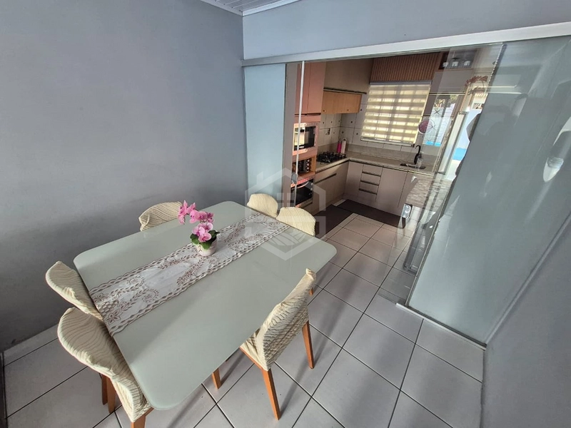 🏡 CASA COM PISCINA | CARVALHO BASTOS: 3ª foto da galeria de imagens do imóvel