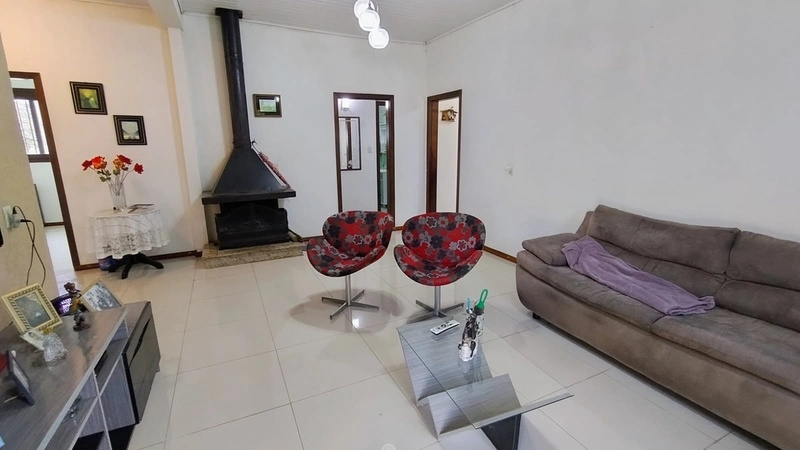 Quanto custa estar reunido com pessoas especiais?: 2ª foto da galeria de imagens do imóvel