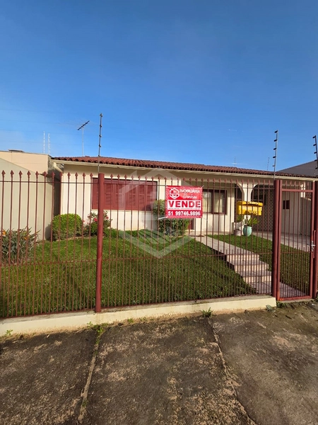 AMPLA CASA DE LAJE NO BAIRRO FLORESTA. VEM CONFERIR!!: 14ª foto da galeria de imagens do imóvel