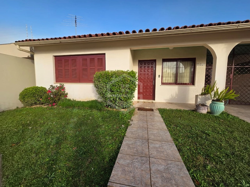 AMPLA CASA DE LAJE NO BAIRRO FLORESTA. VEM CONFERIR!!: 15ª foto da galeria de imagens do imóvel