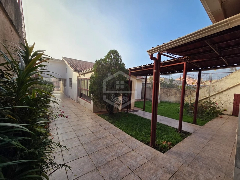 AMPLA CASA DE LAJE NO BAIRRO FLORESTA. VEM CONFERIR!!: 8ª foto da galeria de imagens do imóvel