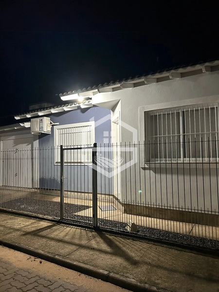 CASA COM PISCINA NO PARQUE COLINA: 1ª foto da galeria de imagens do imóvel