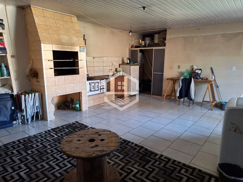 Casa com 3 dormitórios, Anexo e Piscina: 6ª foto da galeria de imagens do imóvel