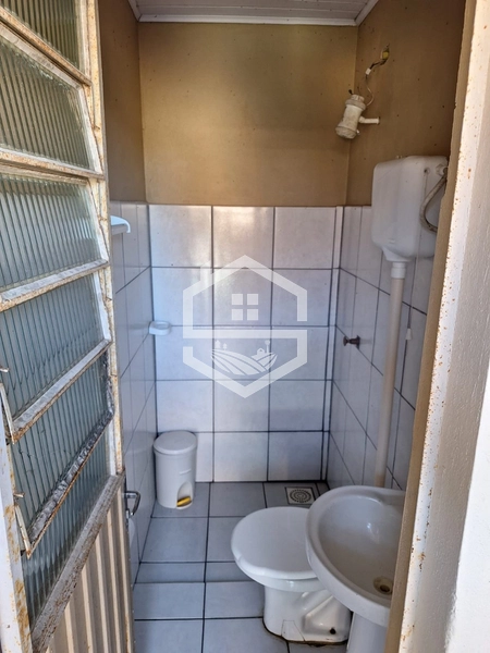 Casa com 3 dormitórios, Anexo e Piscina: 8ª foto da galeria de imagens do imóvel