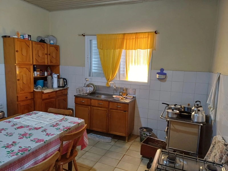 CASA 2 DORMITÓRIOS, CHURRASQUEIRA E PÁTIO...: 4ª foto da galeria de imagens do imóvel