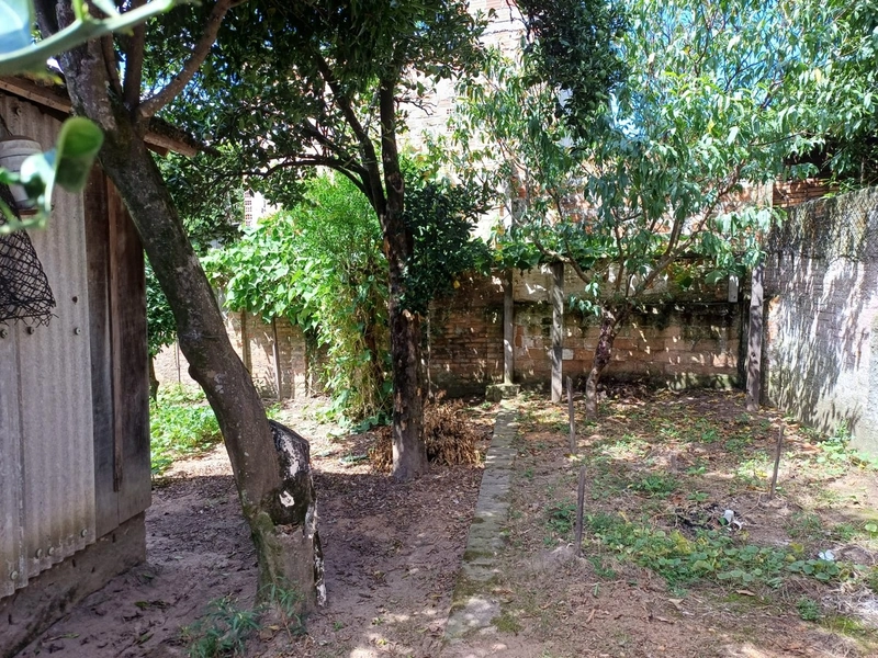 CASA 2 DORMITÓRIOS, CHURRASQUEIRA E PÁTIO...: 12ª foto da galeria de imagens do imóvel