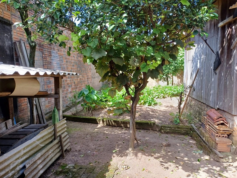 CASA 2 DORMITÓRIOS, CHURRASQUEIRA E PÁTIO...: 11ª foto da galeria de imagens do imóvel