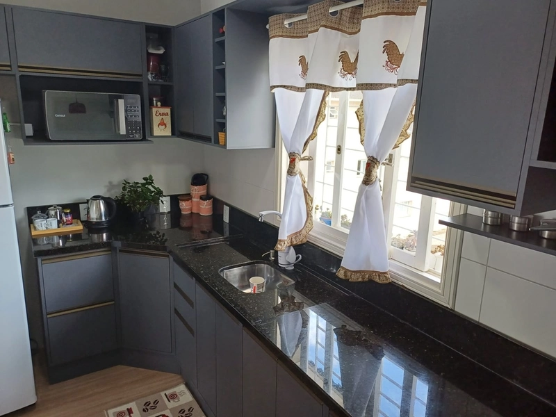 APARTAMENTO 2 DORMITÓRIOS SEMI MOBILIADO...: 3ª foto da galeria de imagens do imóvel