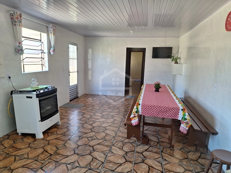 CASA 3 DORMITÓRIOS COM GARAGEM CHURRASQUEIRA NO OLARIA: 10ª foto da galeria de imagens do imóvel