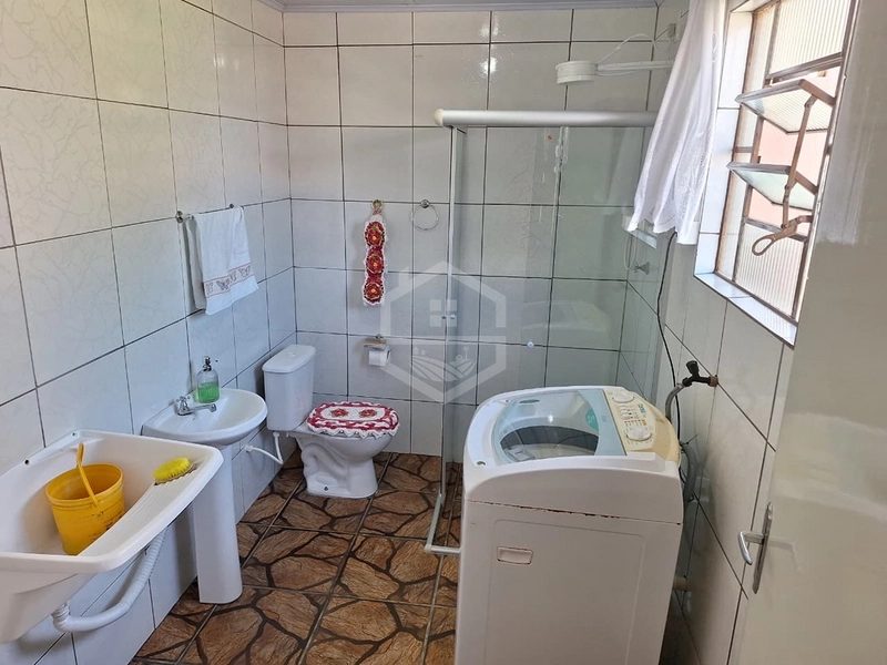 CASA 3 DORMITÓRIOS COM GARAGEM CHURRASQUEIRA NO OLARIA: 12ª foto da galeria de imagens do imóvel