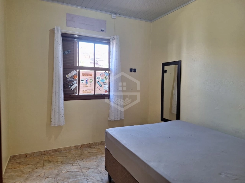 CASA 3 DORMITÓRIOS COM GARAGEM CHURRASQUEIRA NO OLARIA: 7ª foto da galeria de imagens do imóvel